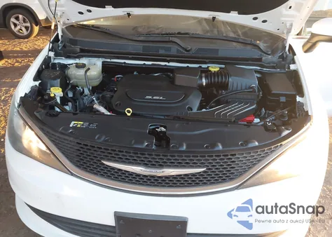 2017 Chrysler Pacifica Touring из США, поврежденный, VIN 2C4RC1DG7HR833548